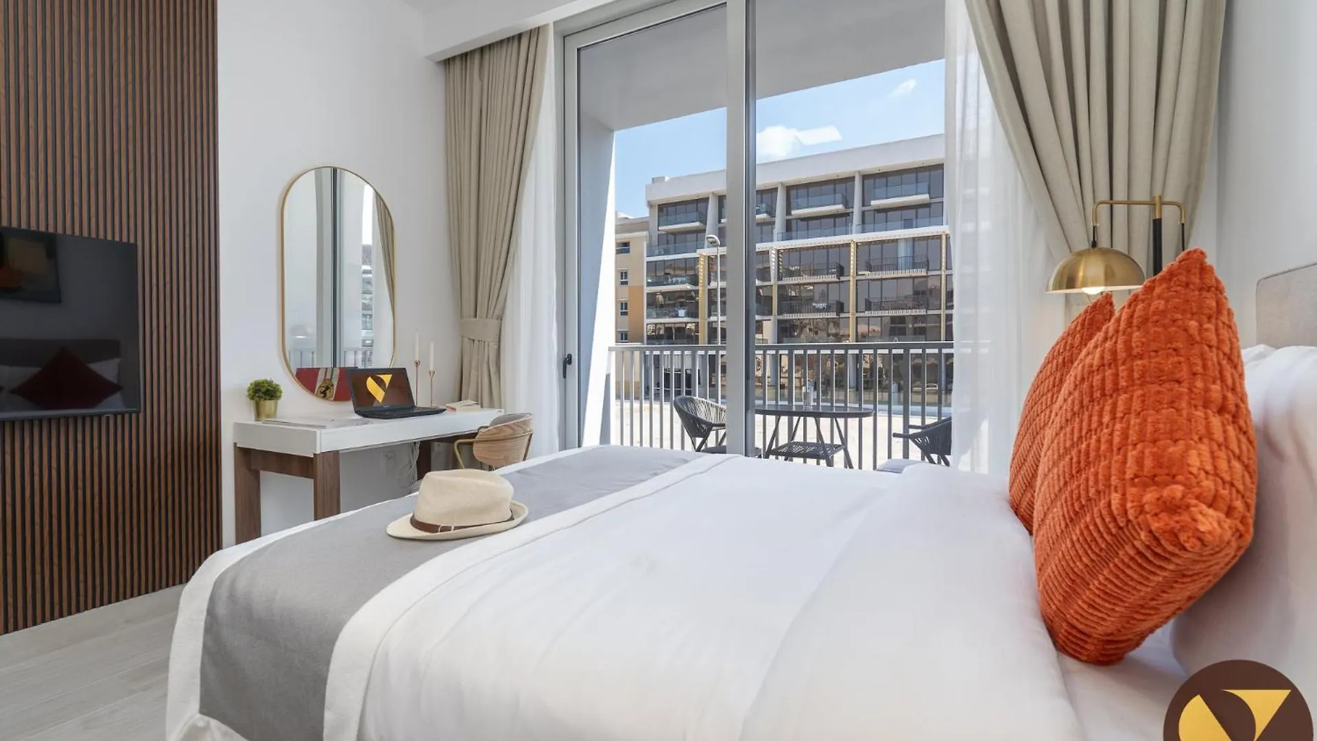 Vogue Luma22 Jvc 5 Mins Circle Mall & 12 Mins Emirates Mall Dubai Apartment